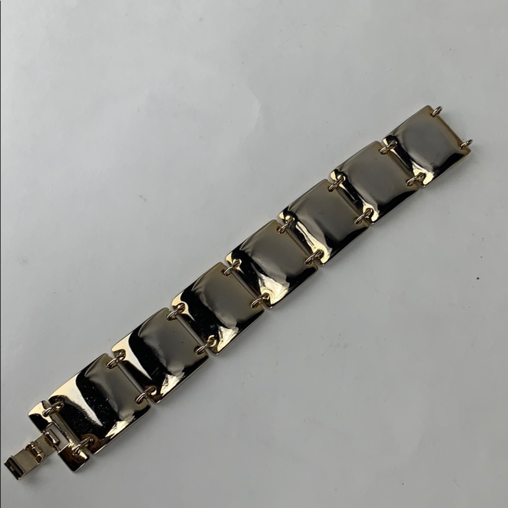 LC Lauren Conrad Gold Bracelet